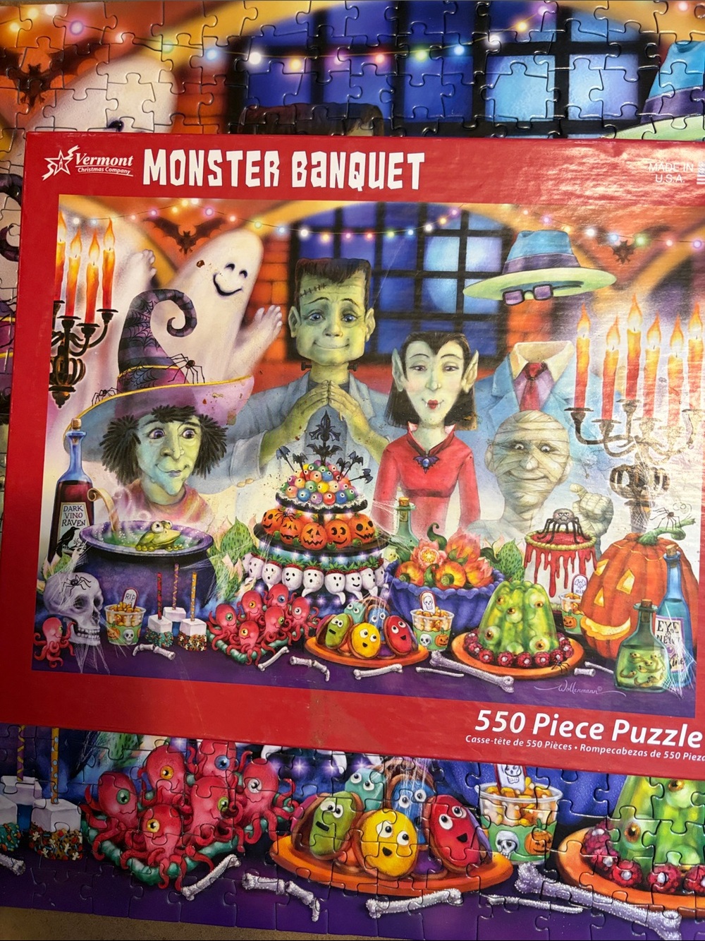 🧩 550 piece Vermont Christmas Co. “Monster Banquet”. Great family fun. Complete.
